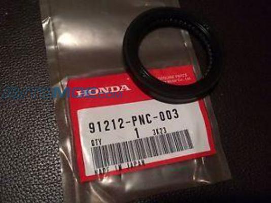 Сальник 91212PNC003 HONDA 91212PNC003
